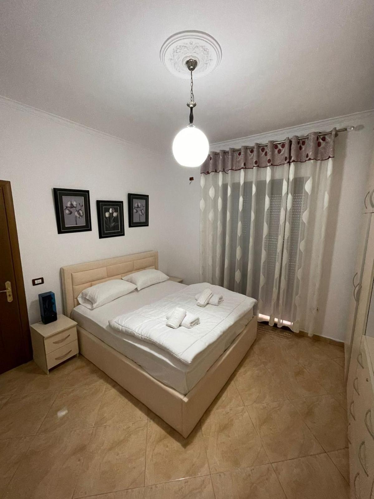 Anel'S Guesthouse Berat Exterior foto