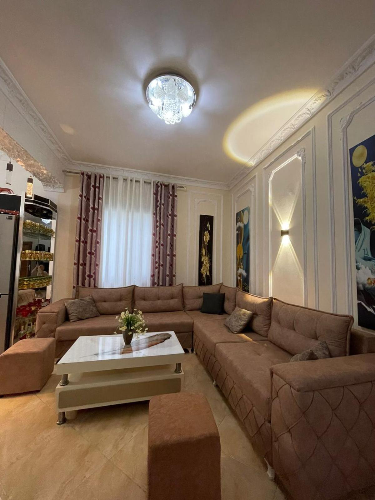 Anel'S Guesthouse Berat Exterior foto