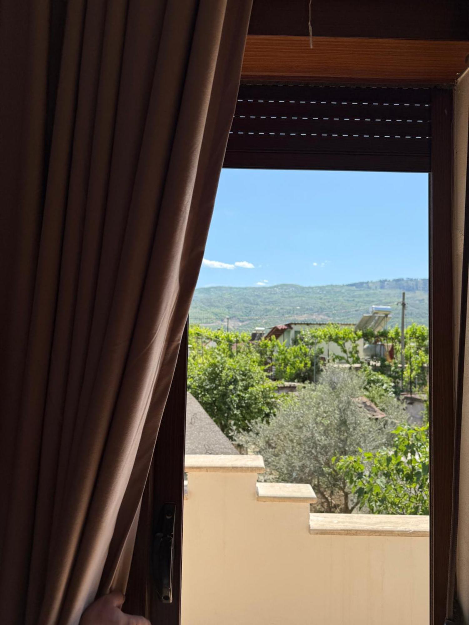 Anel'S Guesthouse Berat Exterior foto