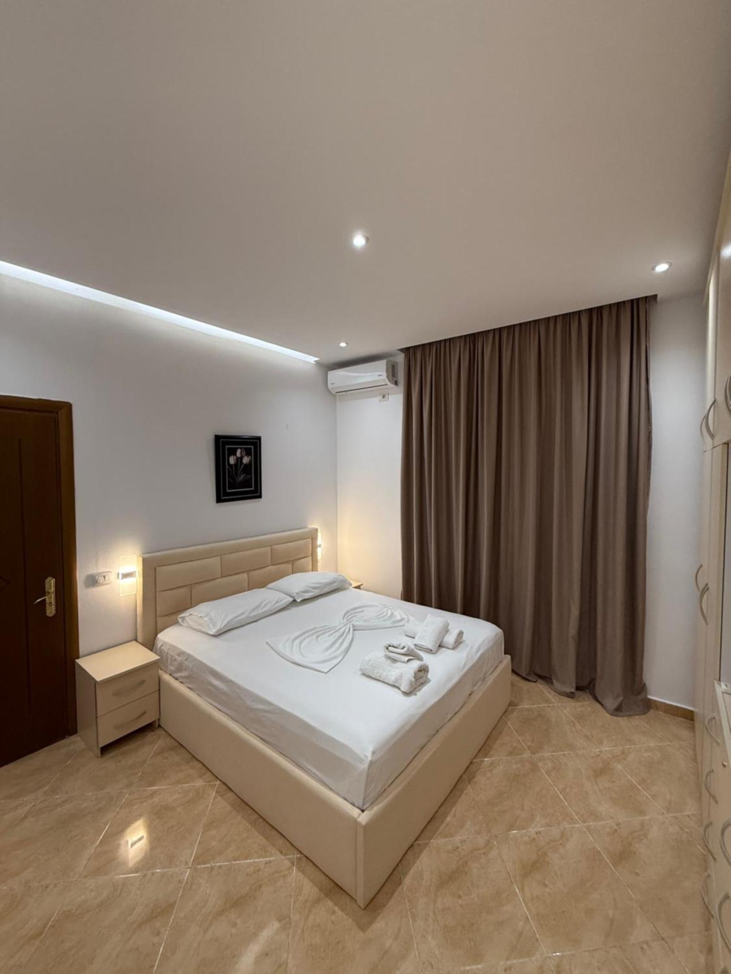 Anel'S Guesthouse Berat Exterior foto
